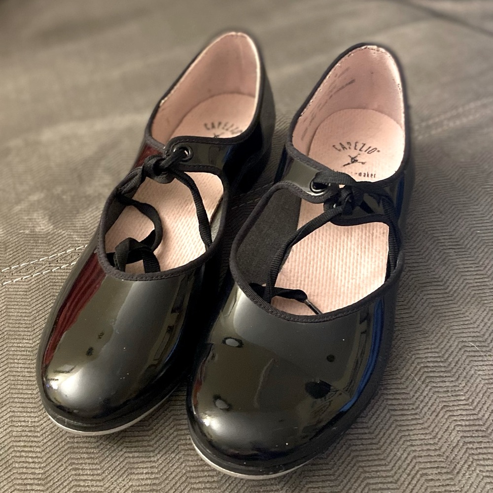 Capezio Shuffle Tap Shoes - Picture 1 of 3